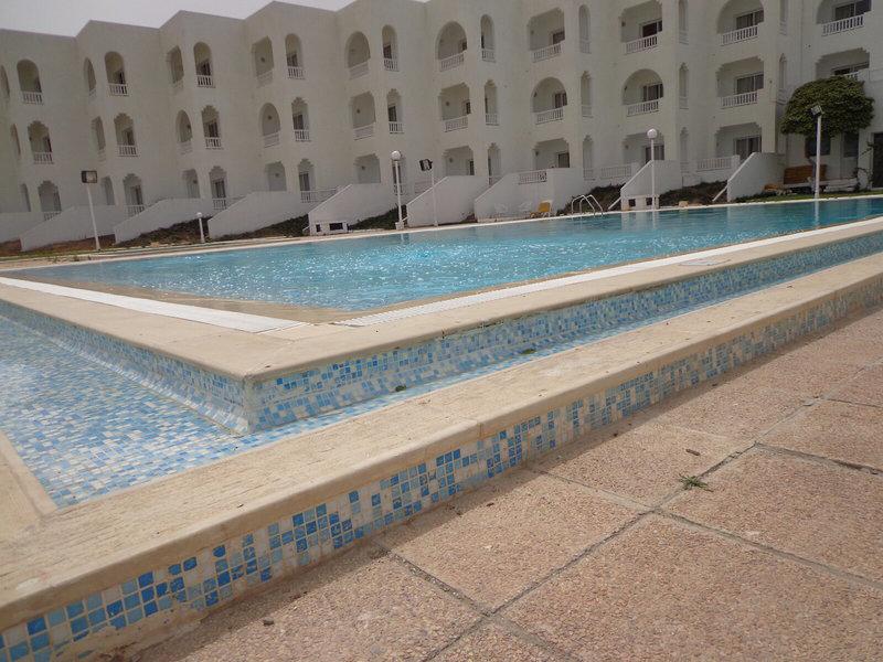 E57B377EC75175EDAD3B23B4AE099948