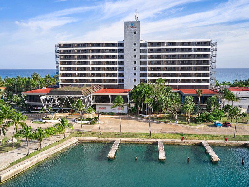 B154DE79498501A4E318EA7EA0546920