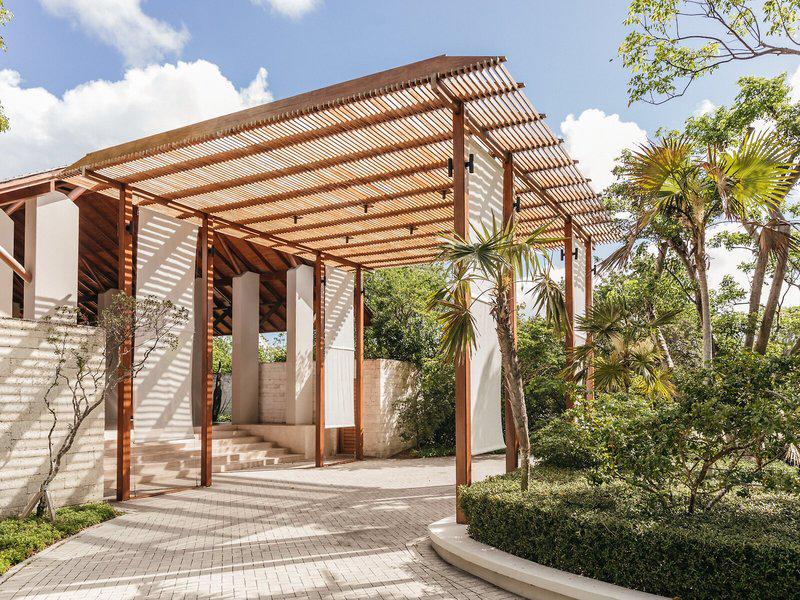 4AC81C69EEA19AA0C8ED3291F3418D9E