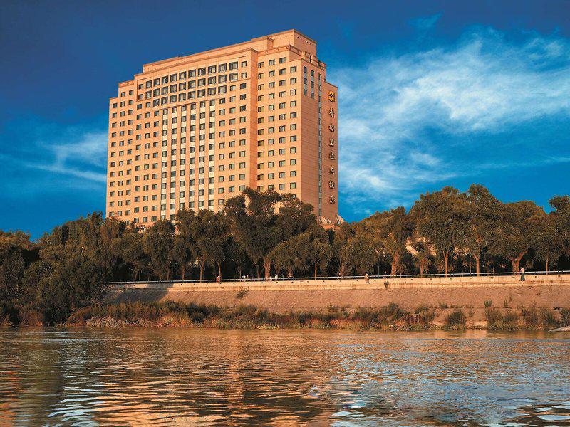 F8B3D0A10302DCE348052A17797DBFD0