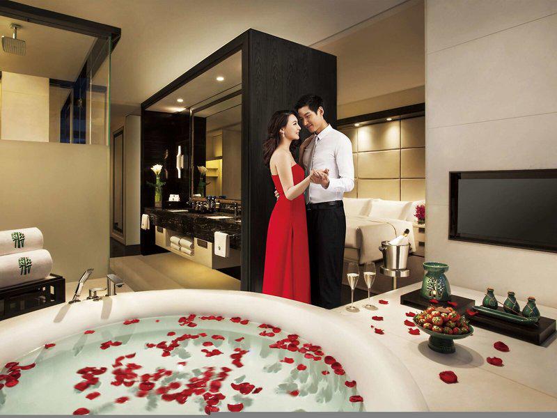 F1DA8400B8DAA2795FEE814EDA14127D