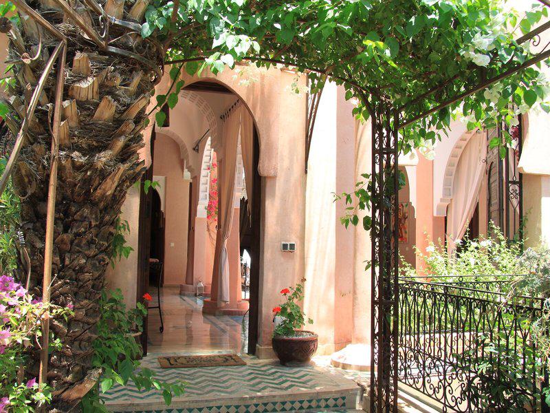 FEF3E737E2D27525E352C8766E1CA1B5