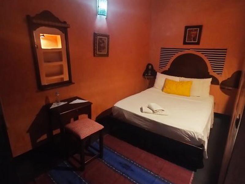 C6DECA2C79383144721D935393C1406F