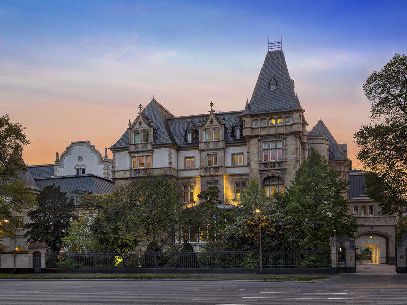 76AC9EF9FE06147315F17853A1CBBB6F