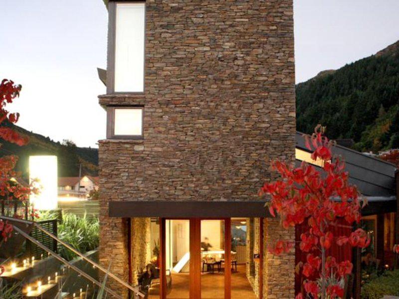 7FD5AF30DBB0E5D162E97D5113843D1F