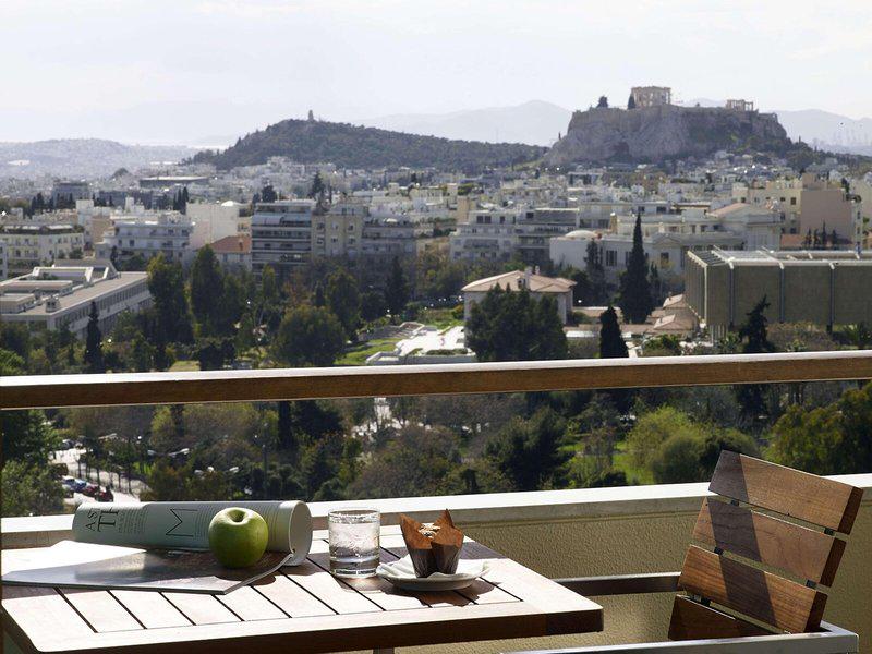 76BC42F90C3DC83688DF181D7D1F0091