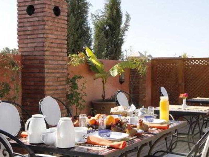 AAA9DC9115F7B8CD6627A051E5FFE403