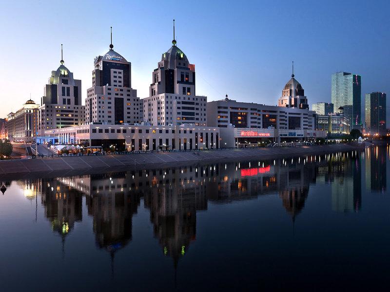 377205F0753F95A19DEA76B7177C8F90