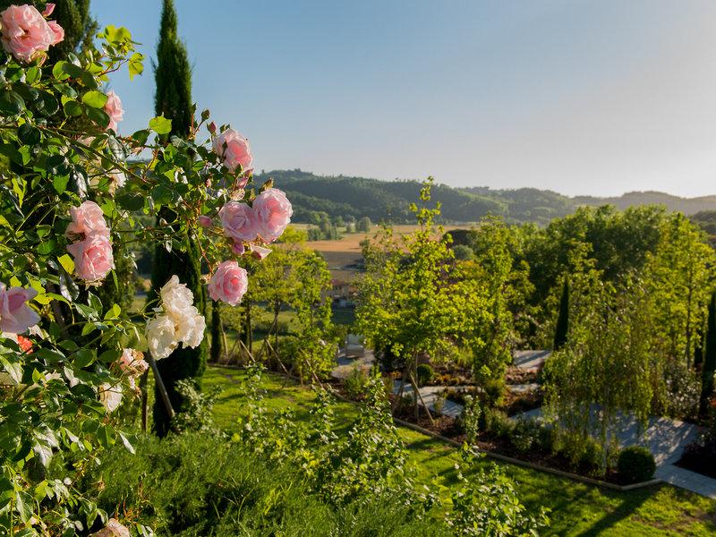 CE7F2BD77F178DEDA3EBBF5094805701