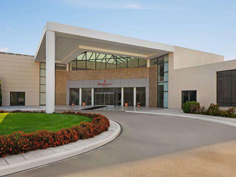 5878AE8FAFE050E6A81AA8C3E44316D1