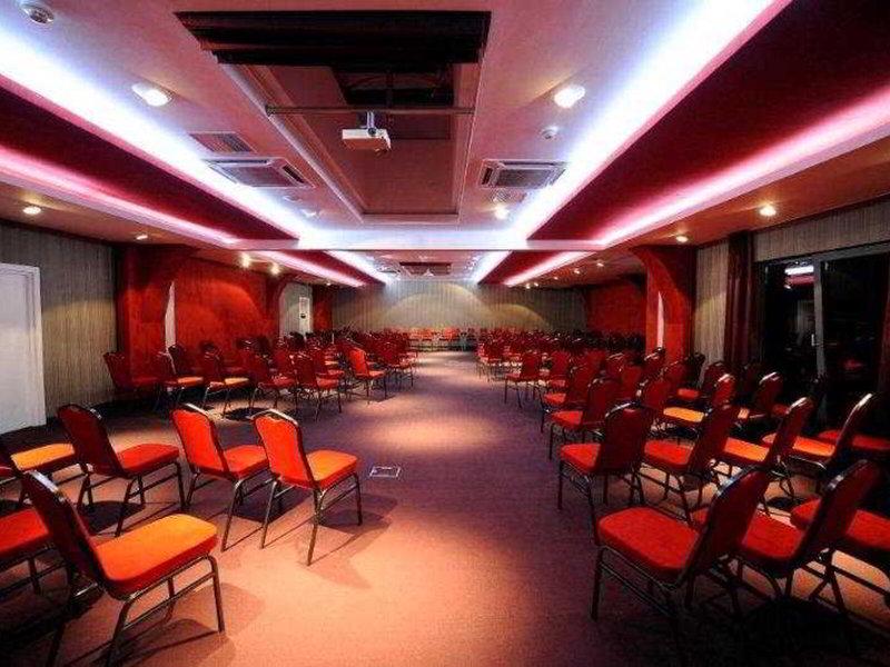 F8DE9DE27D1E61B2691506F8C693E156