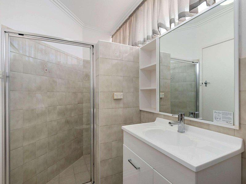 B28A1DA3F0556B4075BFE608F0461819