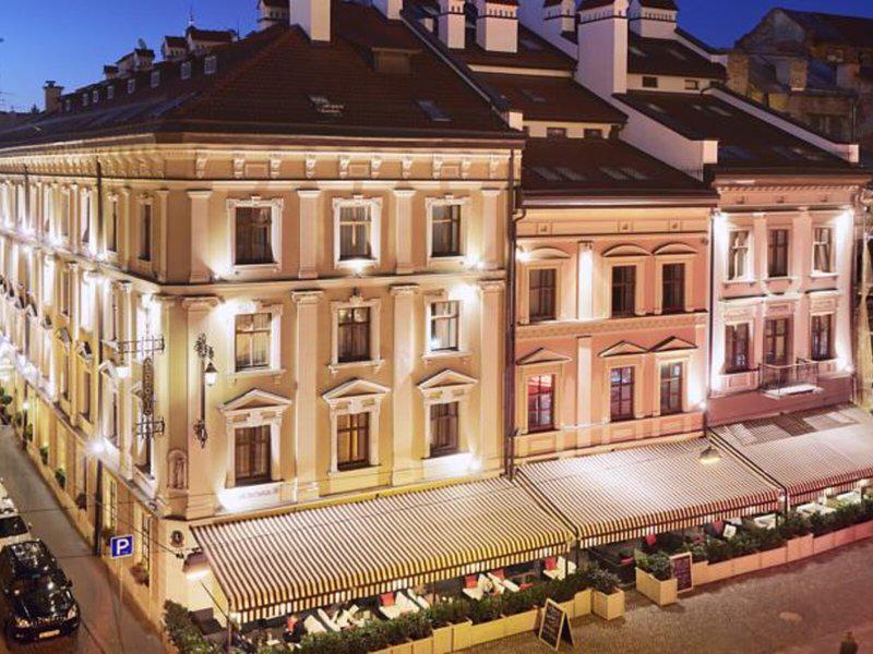 F2A1B43D93BF3D1A177FCCACF31611E8