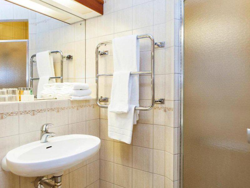 E36B0B70F2559852DACCF74A9719D2B7