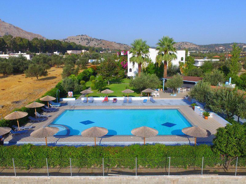 5E1D160D83E94F3A66889C4D6E454F15