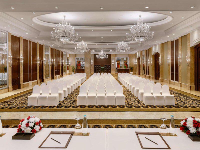 736DAC1971F01BBA6973F2ED13284EFE