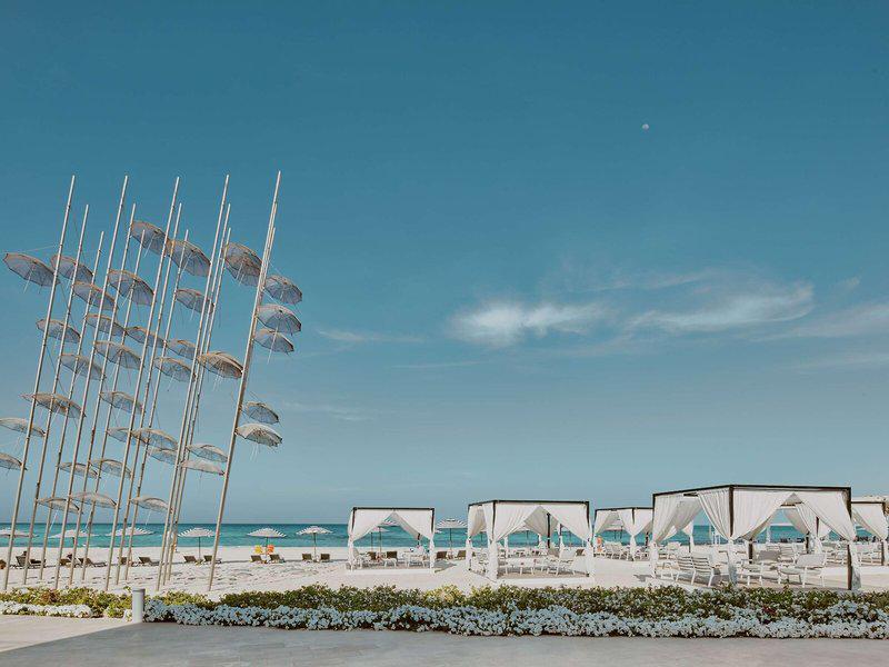 E1535F13D94C1E4426669D1BBA4A2258