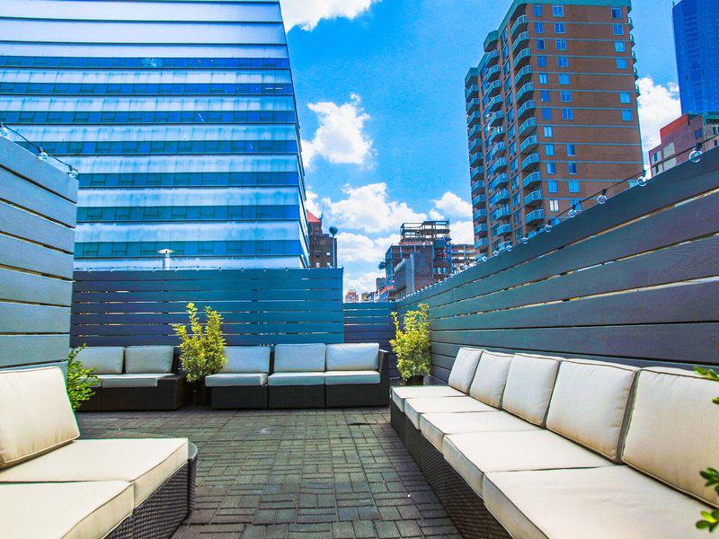 AD451AA85EF6554D42C0950D64A8C680