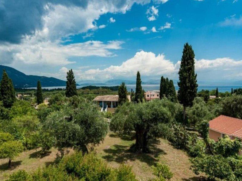 AED3211C41ADDDB94163A3415C61501B