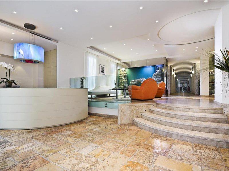 8D18EF8916AD543C05BBA7910C366D0E