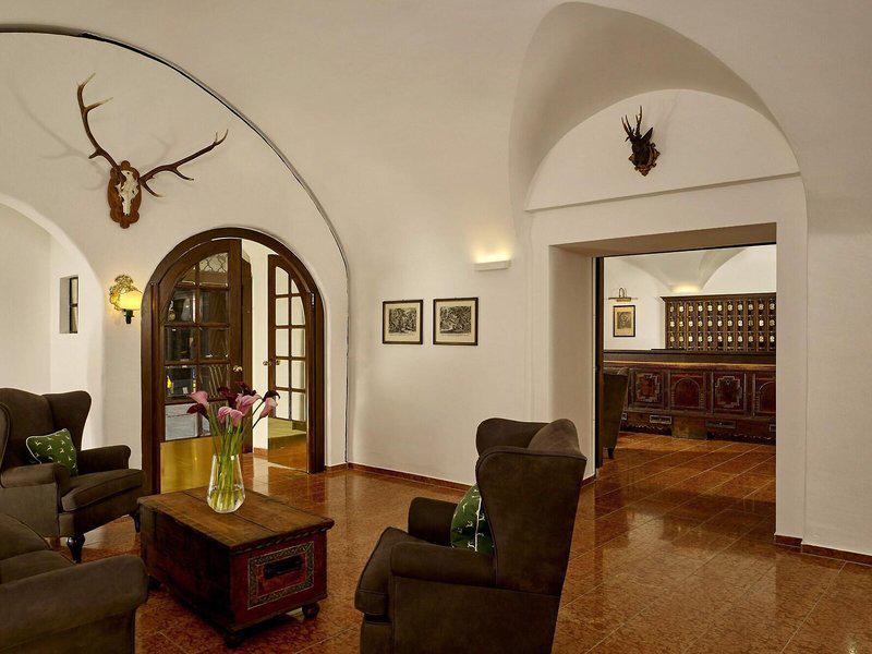 D07366FBBAEE49621E7CCBBE82565ABA