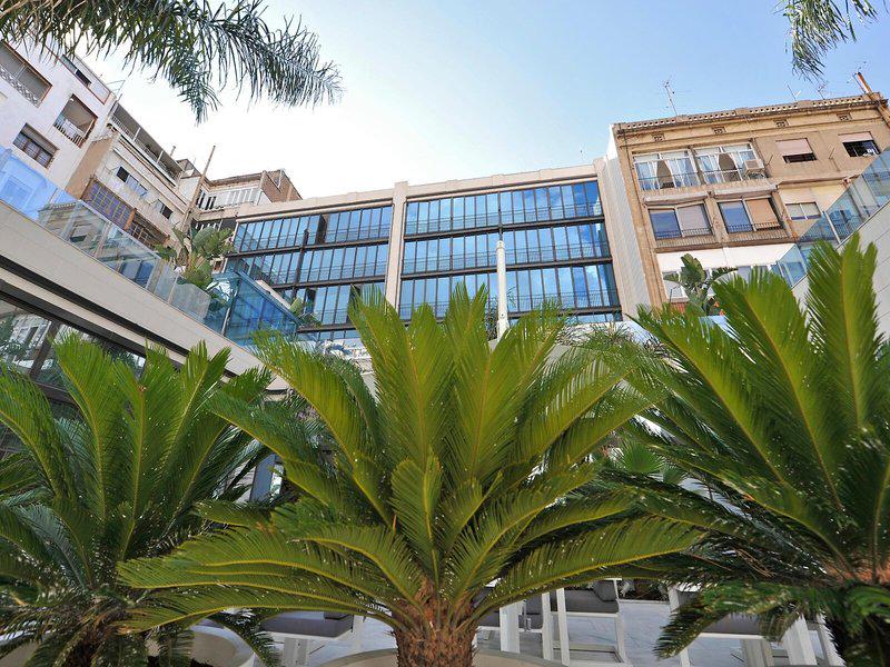 FF8C6110A0F70770EF2C6D3630D83FB7