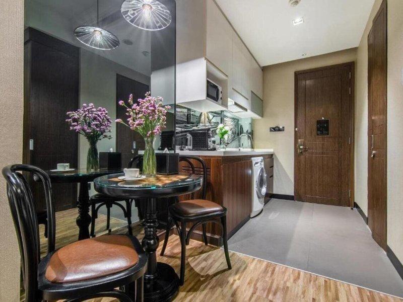 FB0502FA0C7364CEDDEB65342288888B