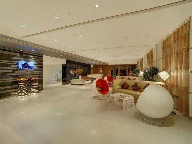 4A40B55CF6A7115995F6E4460AA77310