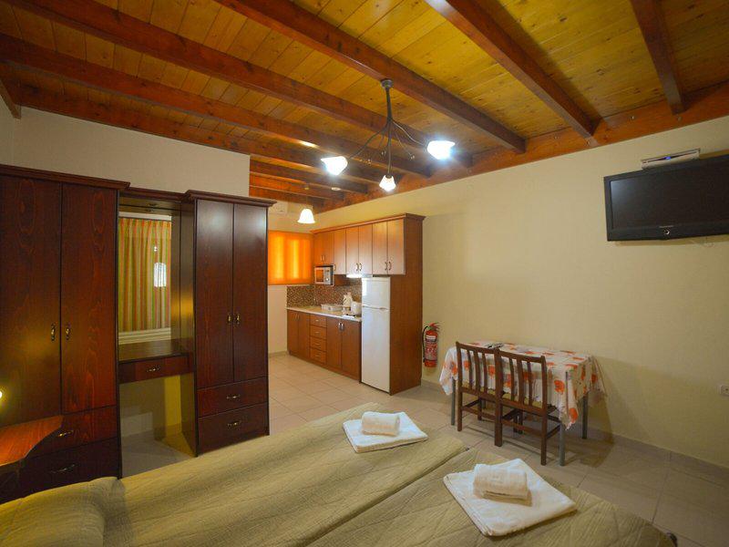 F5E9F4431A34A2D118D292807BB88B07