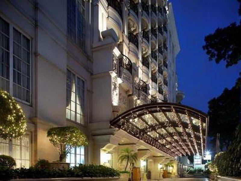 20DE42D105508E1E8B4A7C8CE1A55CF3