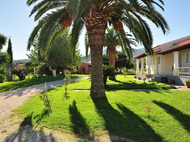 35E8B5DA73F5F3D6F913B70778BD0E15