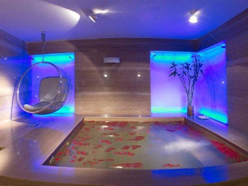 D86CC6A69B2F7BF8F7AD9030A9B87CDD