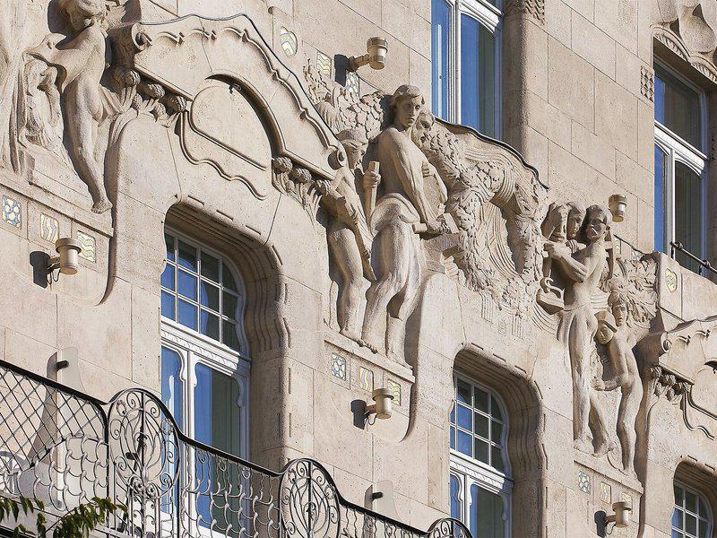 426E9A9BAD94698233C146C8FE24BDCA