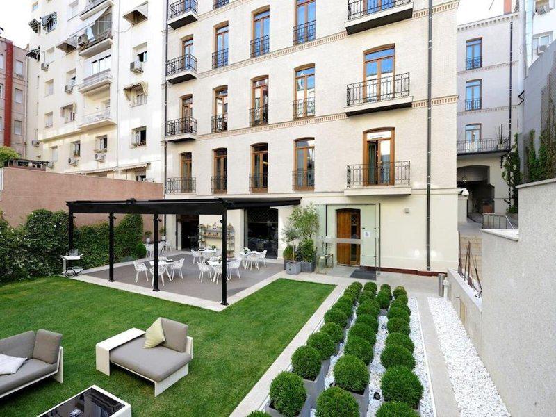 3001DC68F05D8754C44F16E565ED4B3C