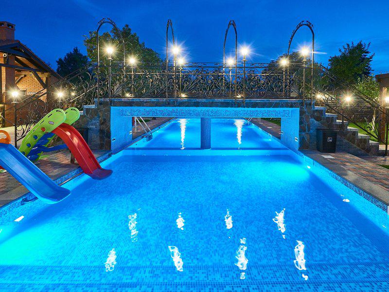 1D7E83553F4CBEE931F498D543C05BA6