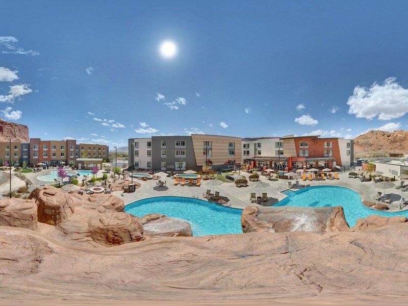 F011E4EBFB155F49CFFB34E7E64AD83B