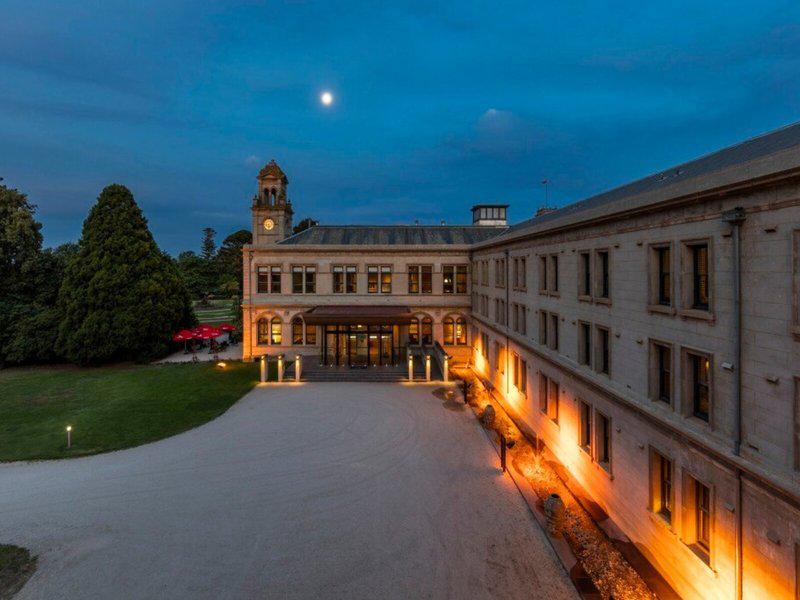 E187CEA95A66898CD7628F272555248B