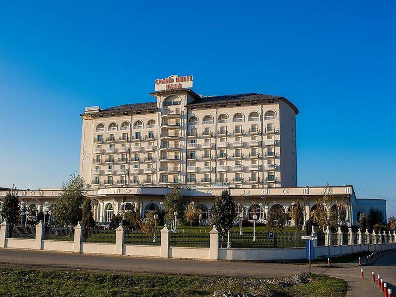 370AB8ED0E2A9DF8B3A6D8B826E7DAB6