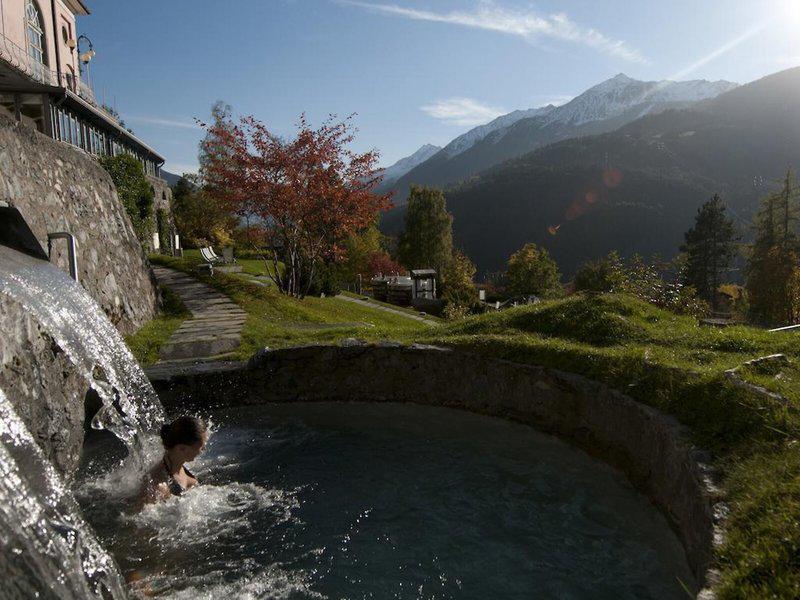 46EF54FF1B8A707530FA7F0A08BE57EB