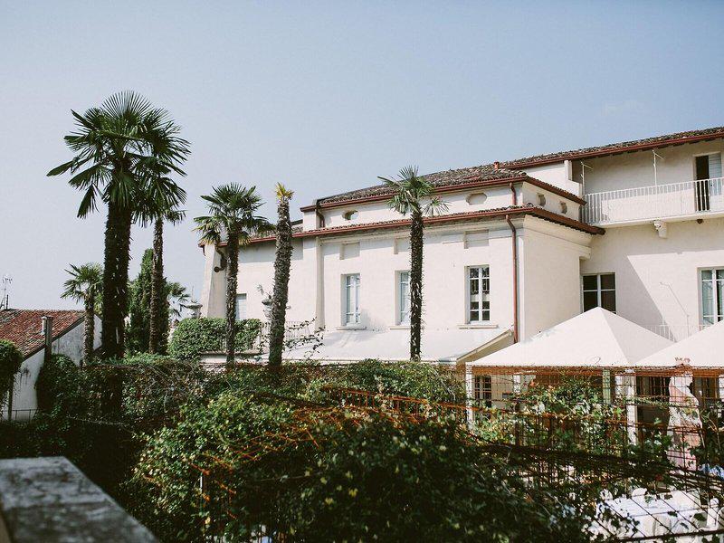 FB062C7A98B39A2704473BFD5D91D3E9