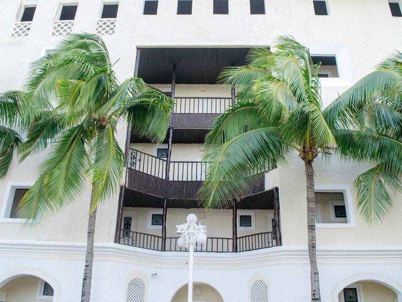 925B28ED8480FD4BA9CF742917405151