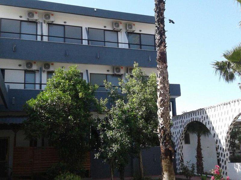 3F136E3CBCC037DD495160D100E2F4B6