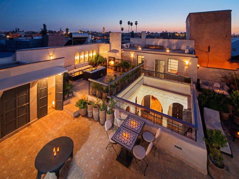 B53EA6C8E8753CD19EABA53EDC0D3D11