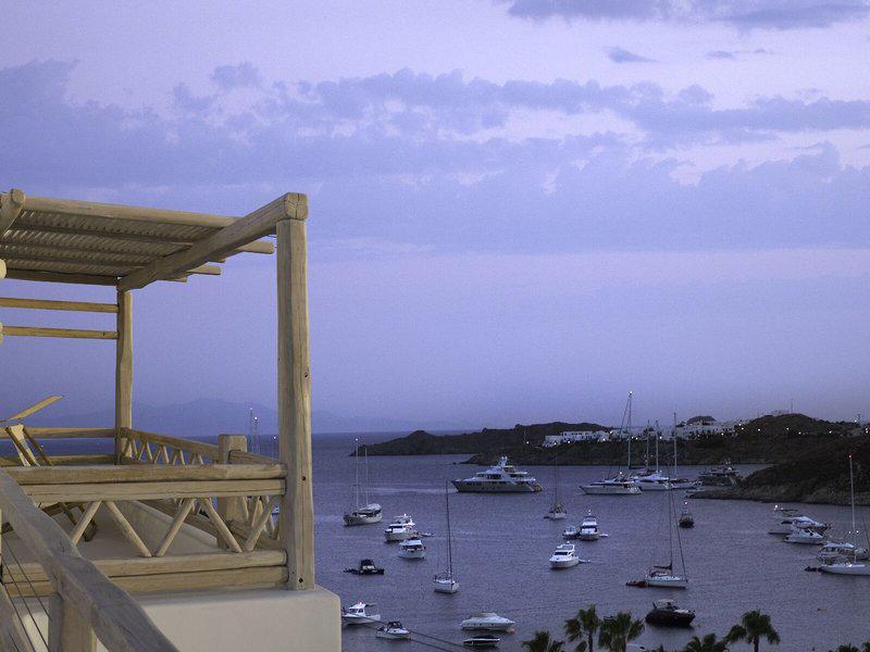 E88FAB18A9B41C78B44050F4274EA411