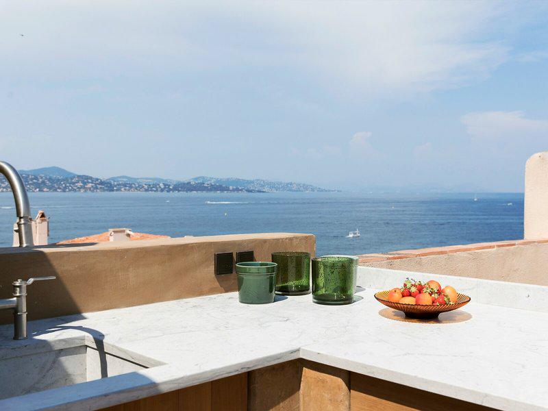 4096E7A673464D55B409E7787D0AF7B0