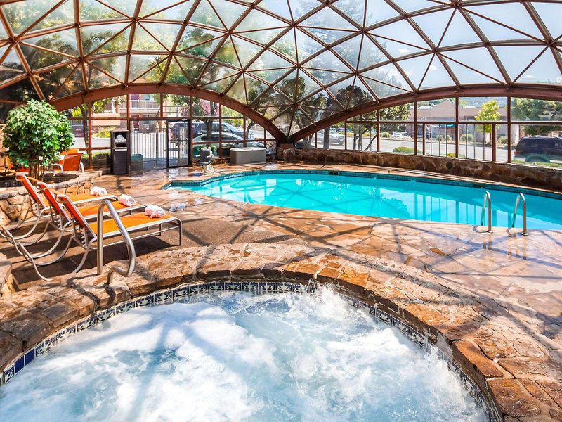 FF6948085A44F8E7AB7356CD9C3F93C8