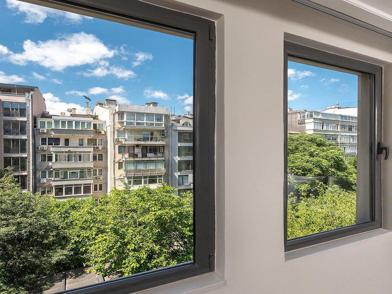 8318518CD0734026727118FDDF7127E8