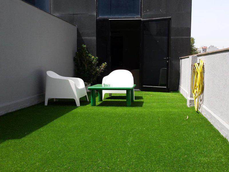 773B49B21BB8F47B0C2F66896CB73F83