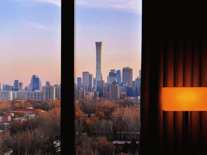 80F911734C3440296A7D7FA068D22E95