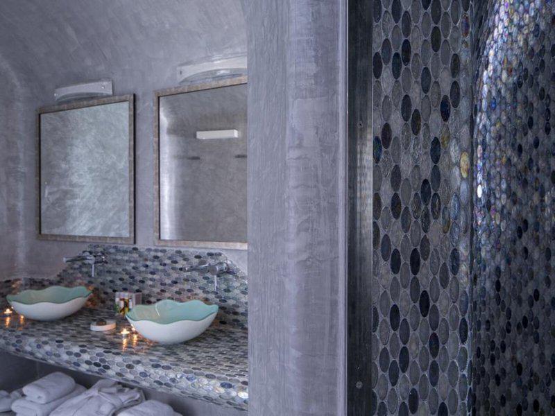 3F00B8DE11ACA12FC60B978D5C8D8E66